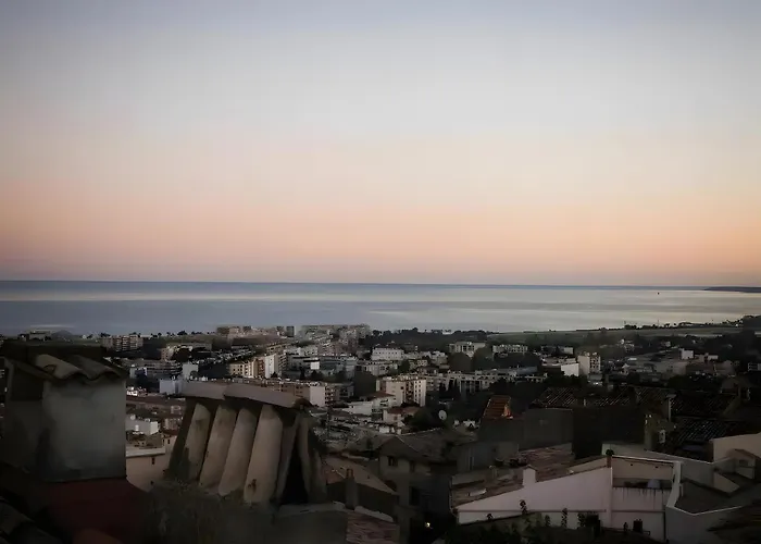 Le Grimaldi 3* كانيو سور مير