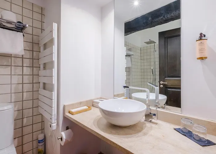 Le Grimaldi לינה וארוחת בוקר 3*